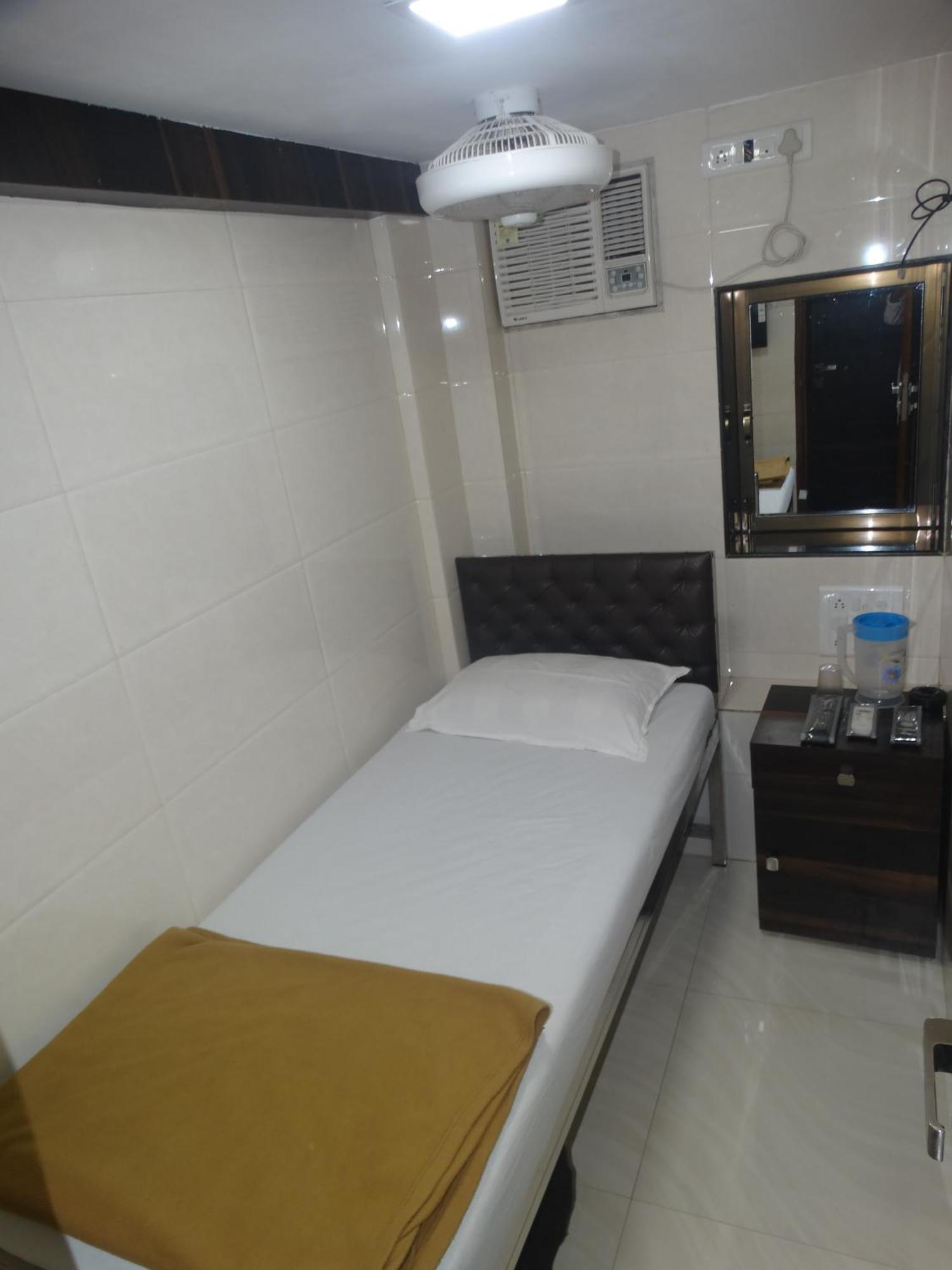 Hotel Qamar 뭄바이 외부 사진